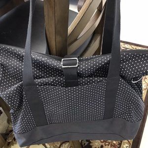 Thirty One Casual Large Polk a Dot Tote
